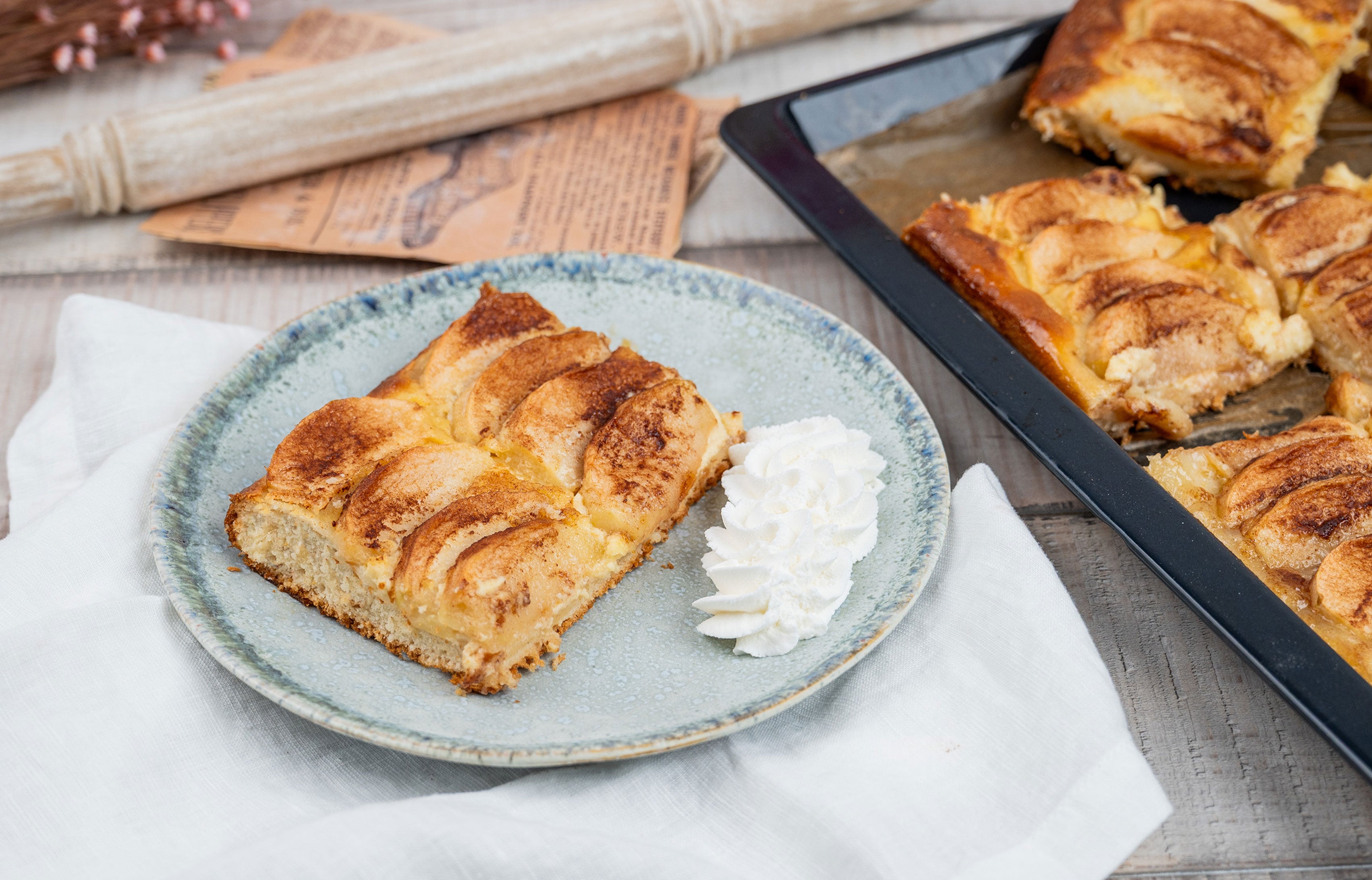 Apfelkuchen mit Hefeteig