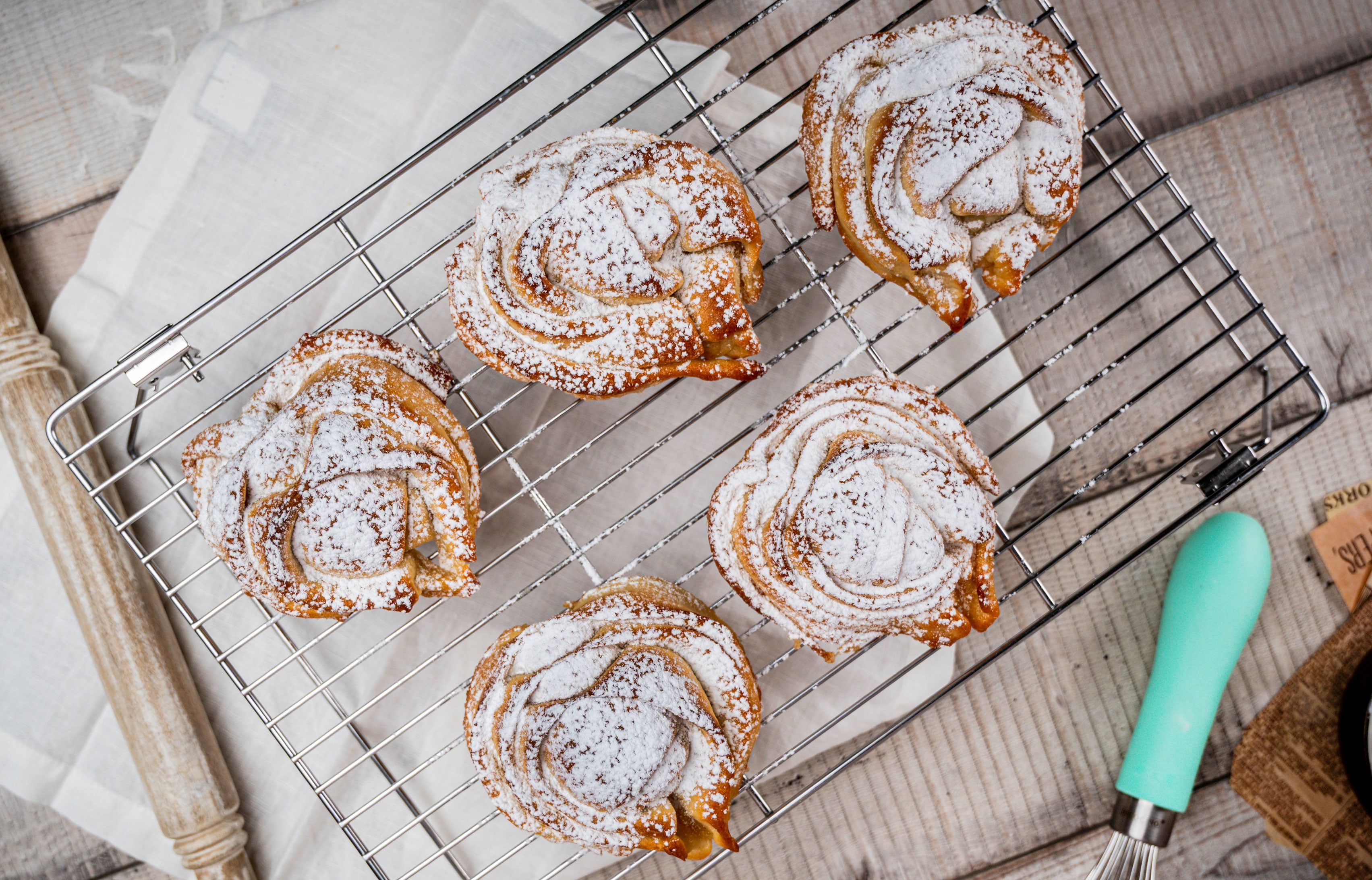 Buttrige Hefeteigherzen