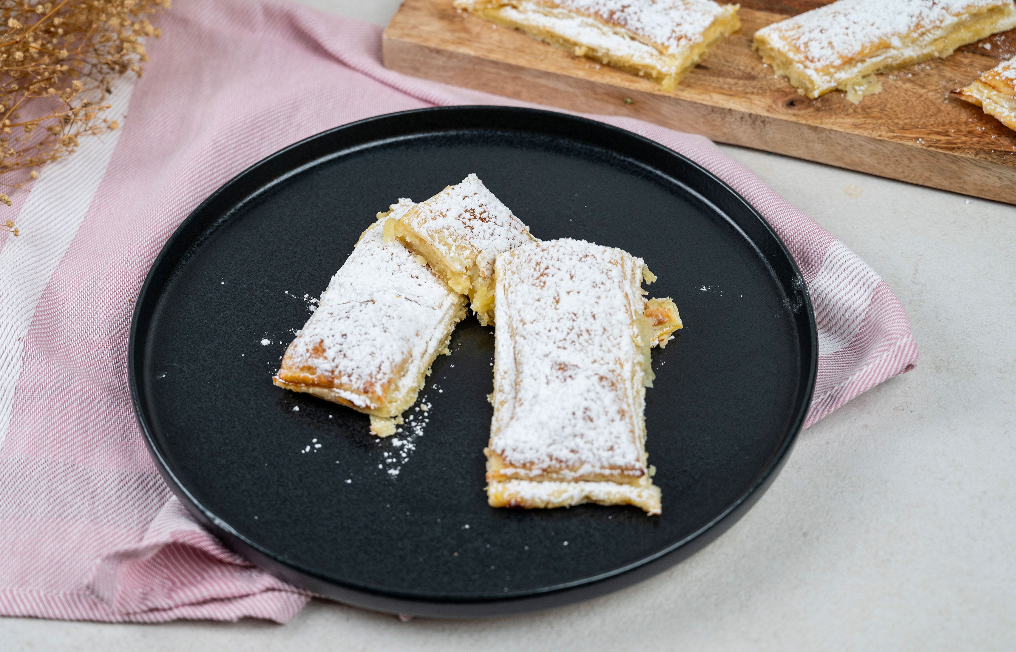 Blätterteigschnitten mit Vanillequark