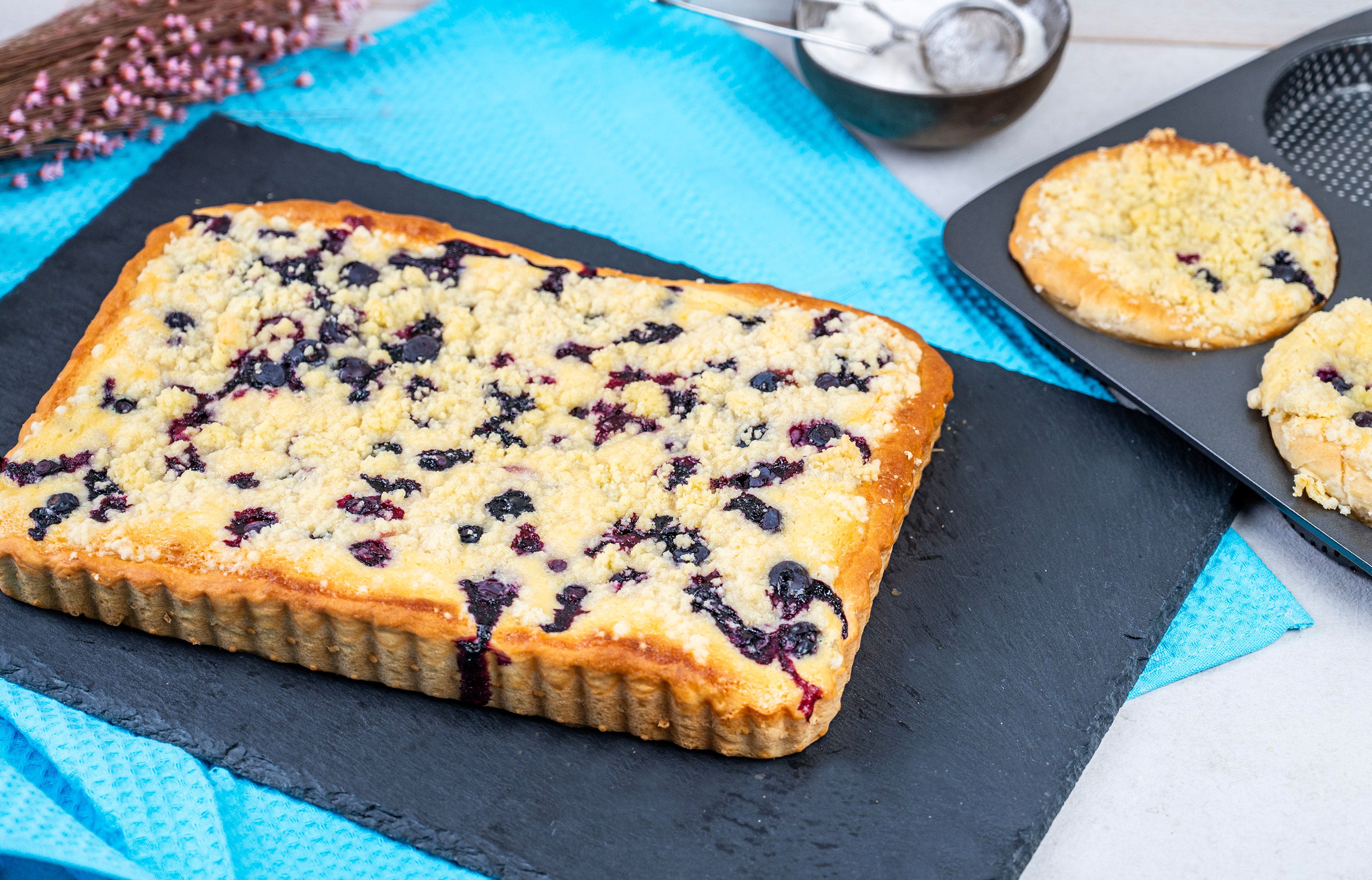 Saftiger Blaubeerkuchen mit Streuseln