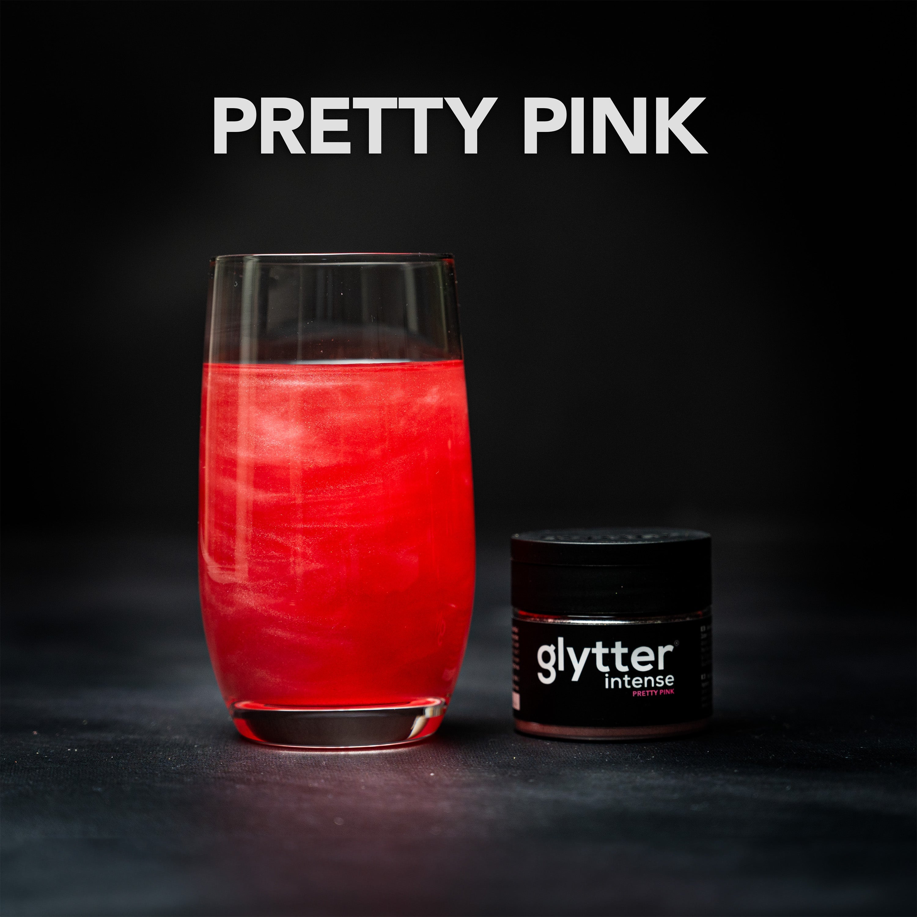 Glytter Intense Pretty Pink 10g – pinkes glitzerndes Getränk im Glas mit Produktdose