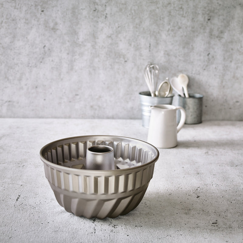 Bundt cake pan Ø 24cm