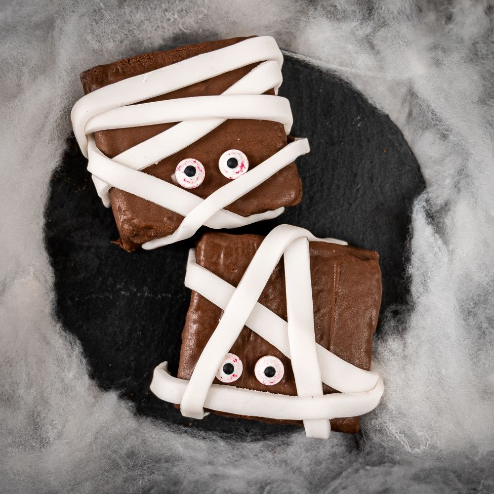 Sugar eyes with blood (25g) - no stock for online shop until 2025 according to A. Philipp