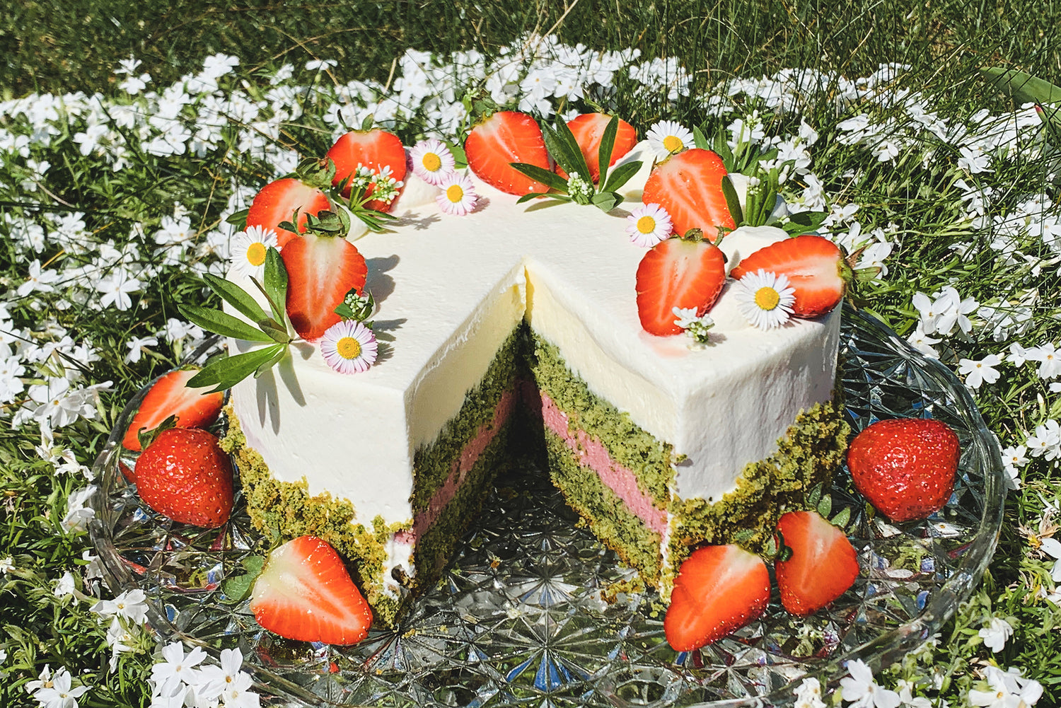 Waldmeister-Erdbeer-Torte