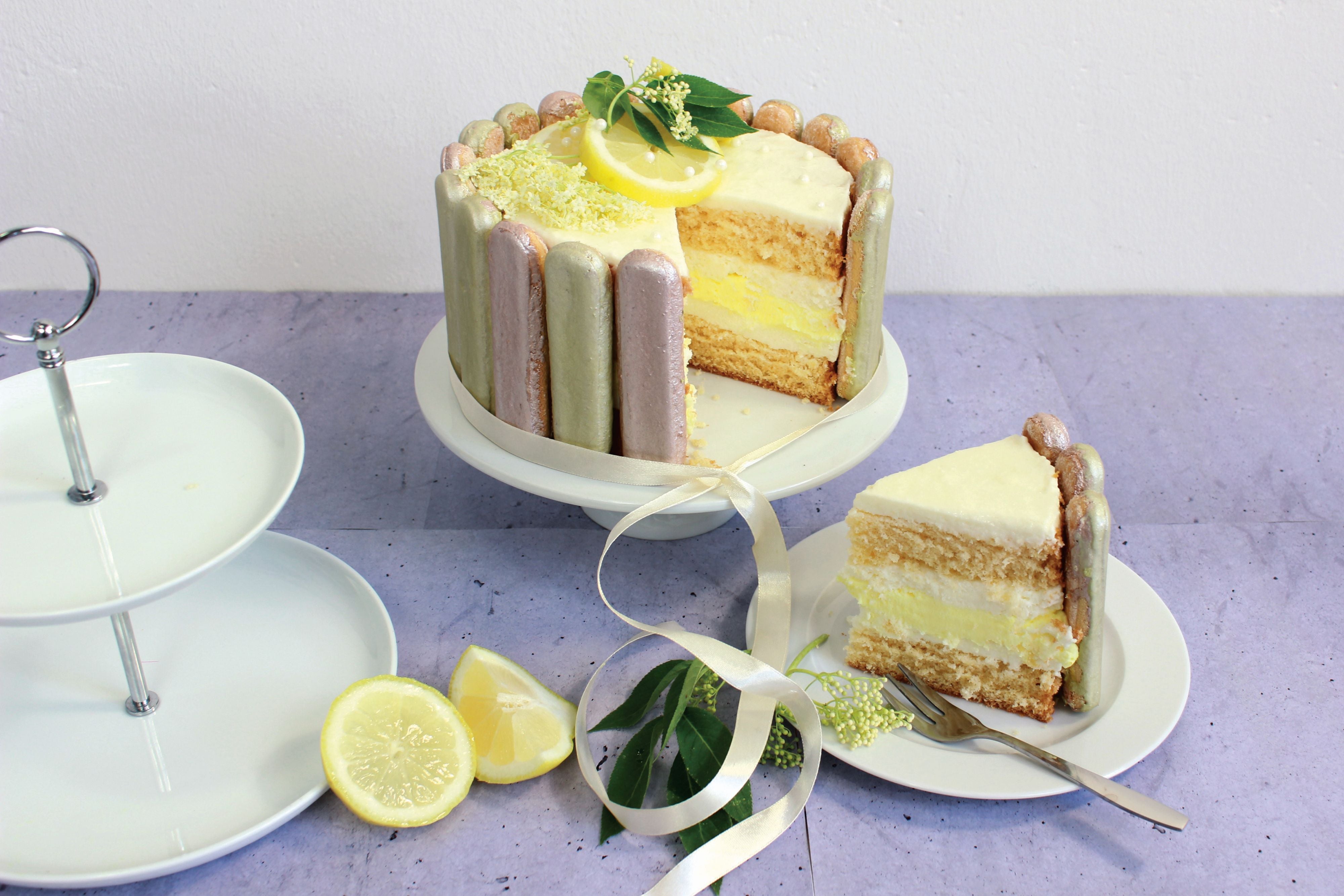 Zitronen-Holunder-Torte