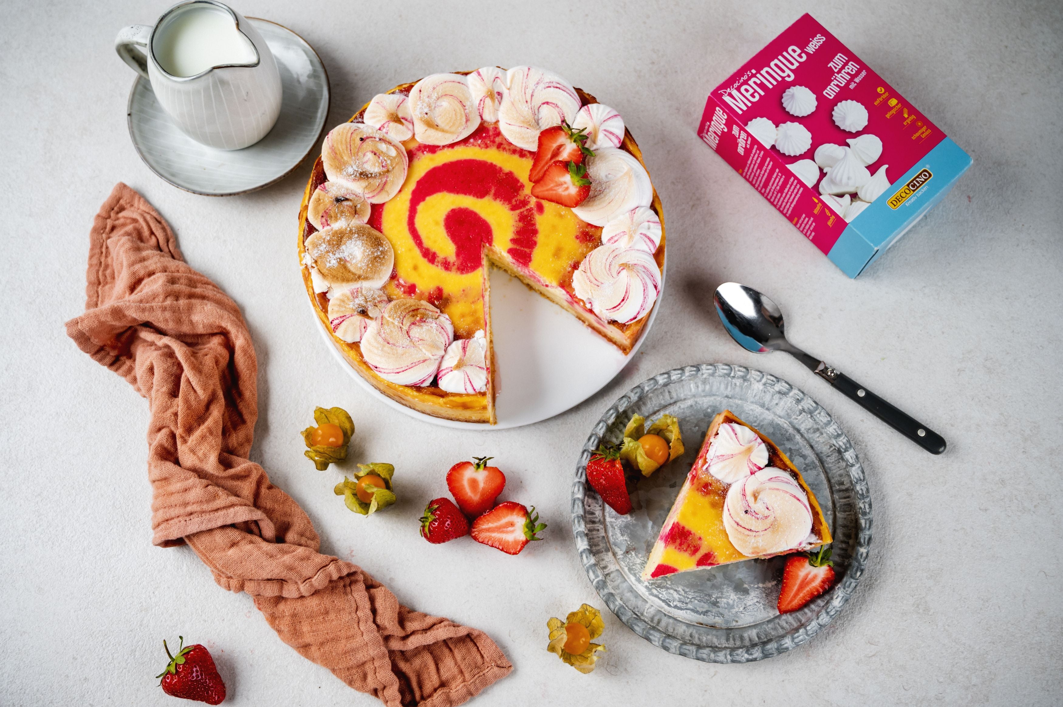 Käsekuchen mit Fruchtmeringue