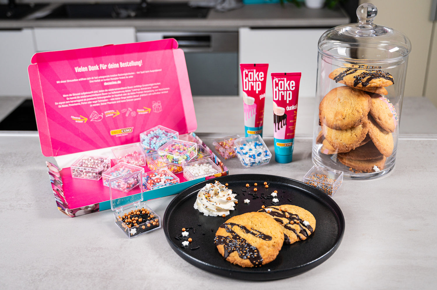 White Chocolate Macadamia Cookies