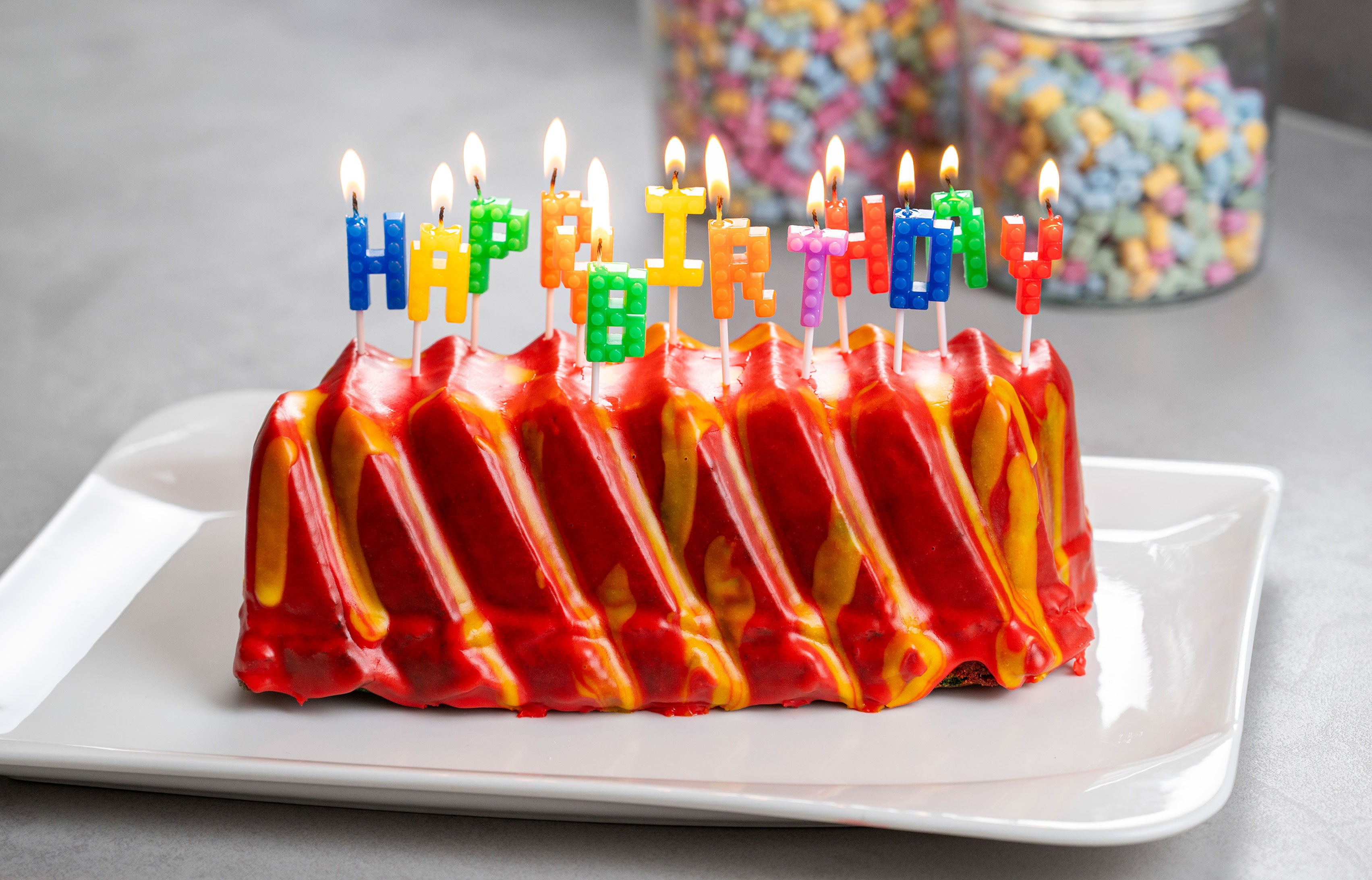 Happy Birthday bunter Kuchen