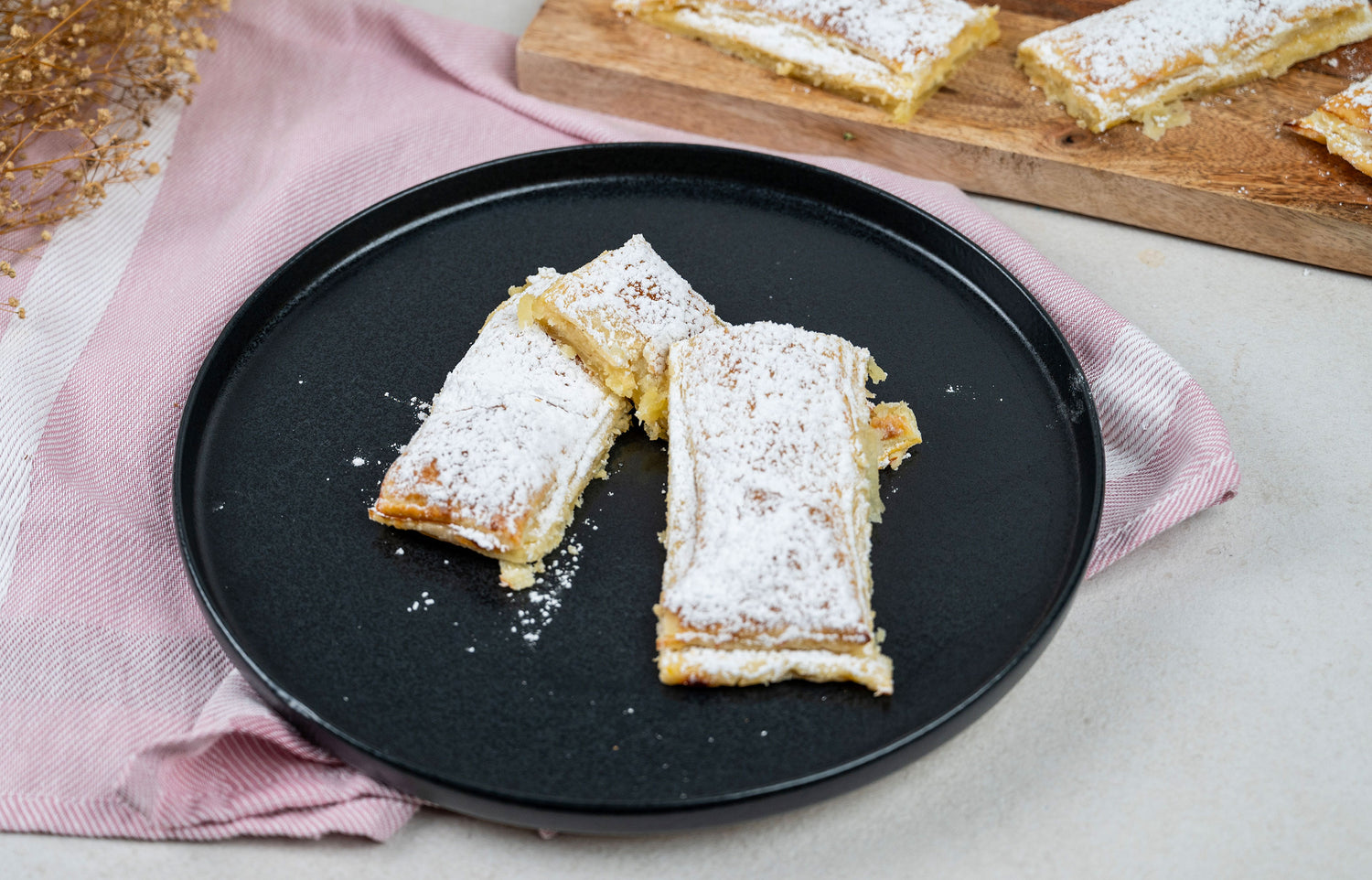 Blätterteigschnitten mit Vanillequark