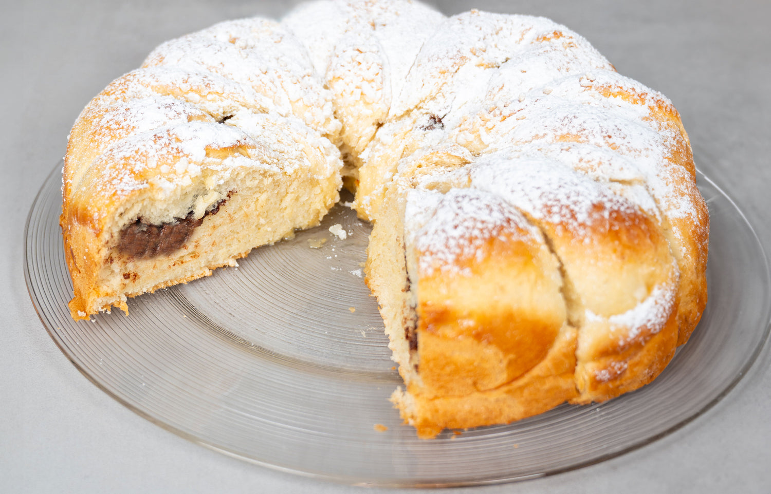 Nuss-Nougat Hefekranz